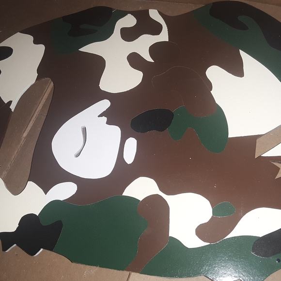 Kaws - Picture 3 of 4